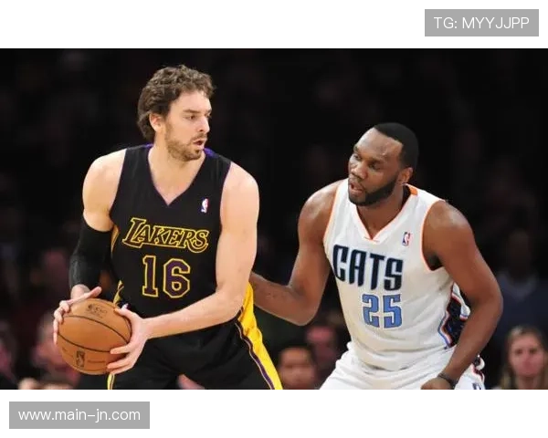 历史对比：2026全明星赛制与2004年山猫加入联盟的扩军意义